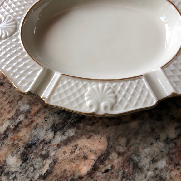 Lenox China, Tray / Dish (14 1/2” X 7”) - Picture 3 of 5